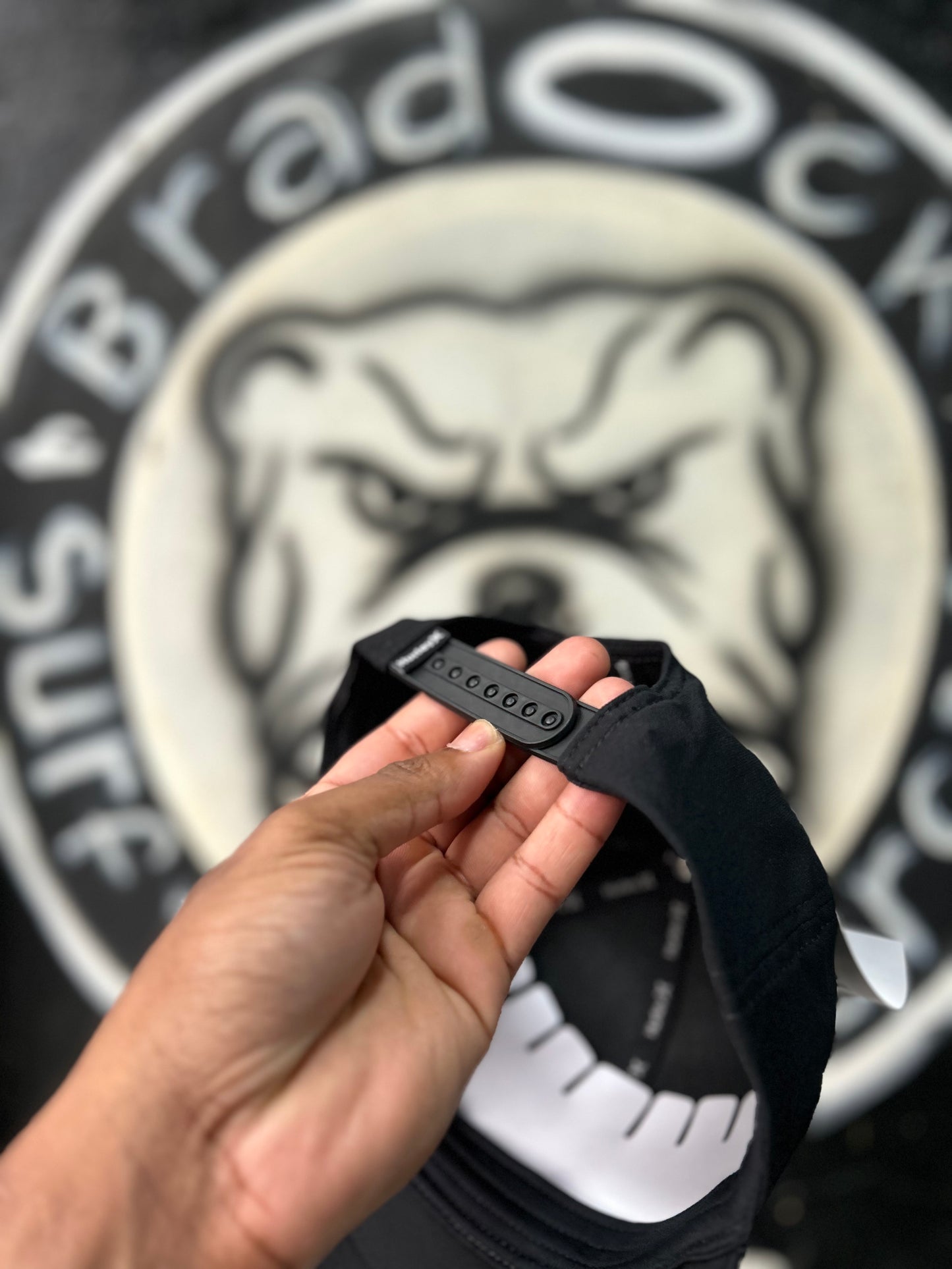 Bone Hurley Aba Curva Icon Preto