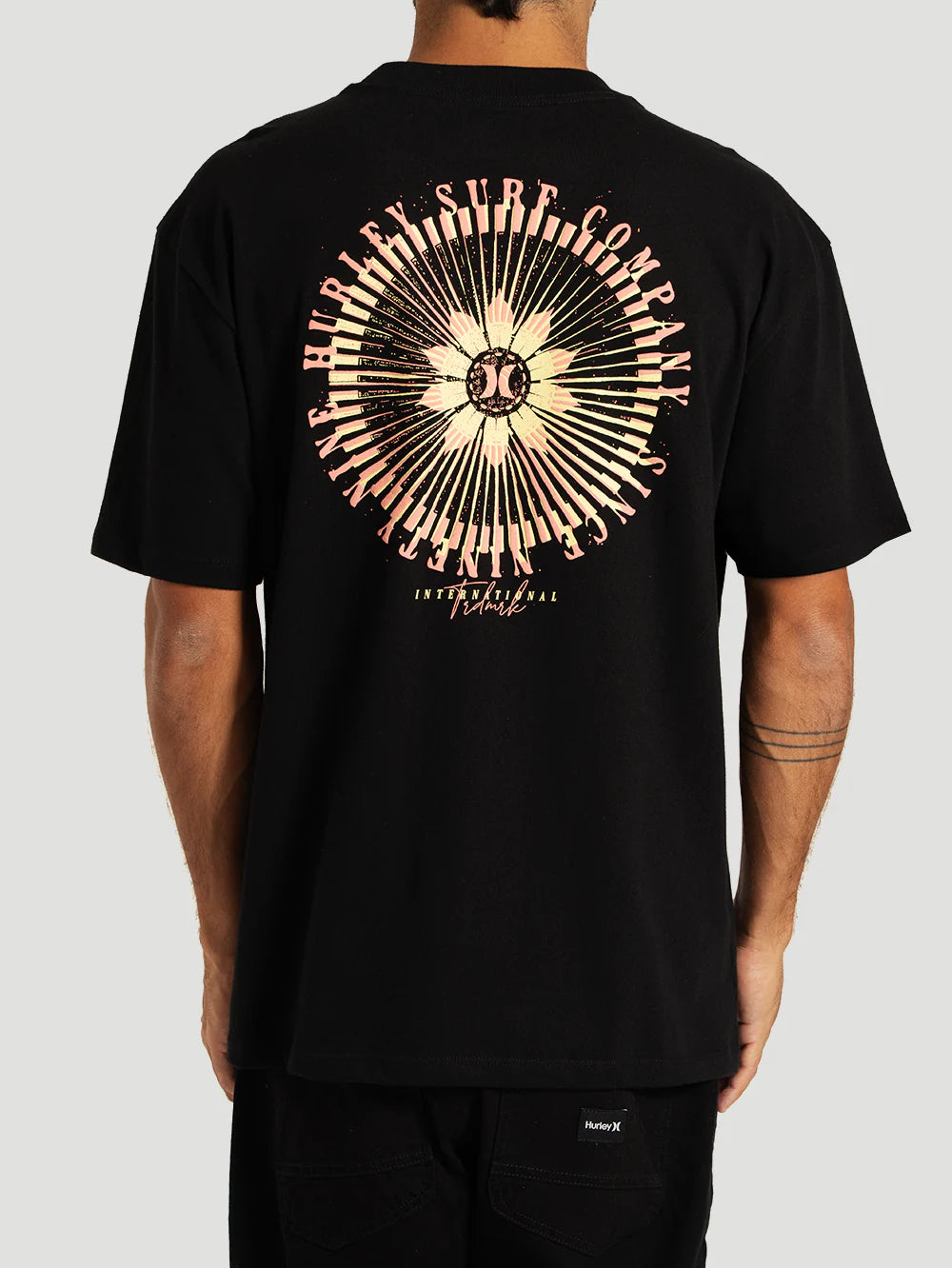 Camiseta Especial Preta Hurley International